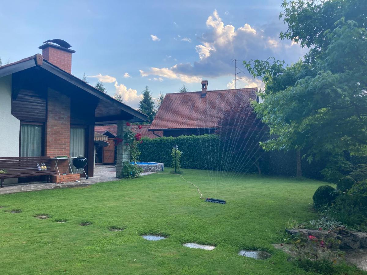 Family Lake House Zbilje 류블랴나 외부 사진